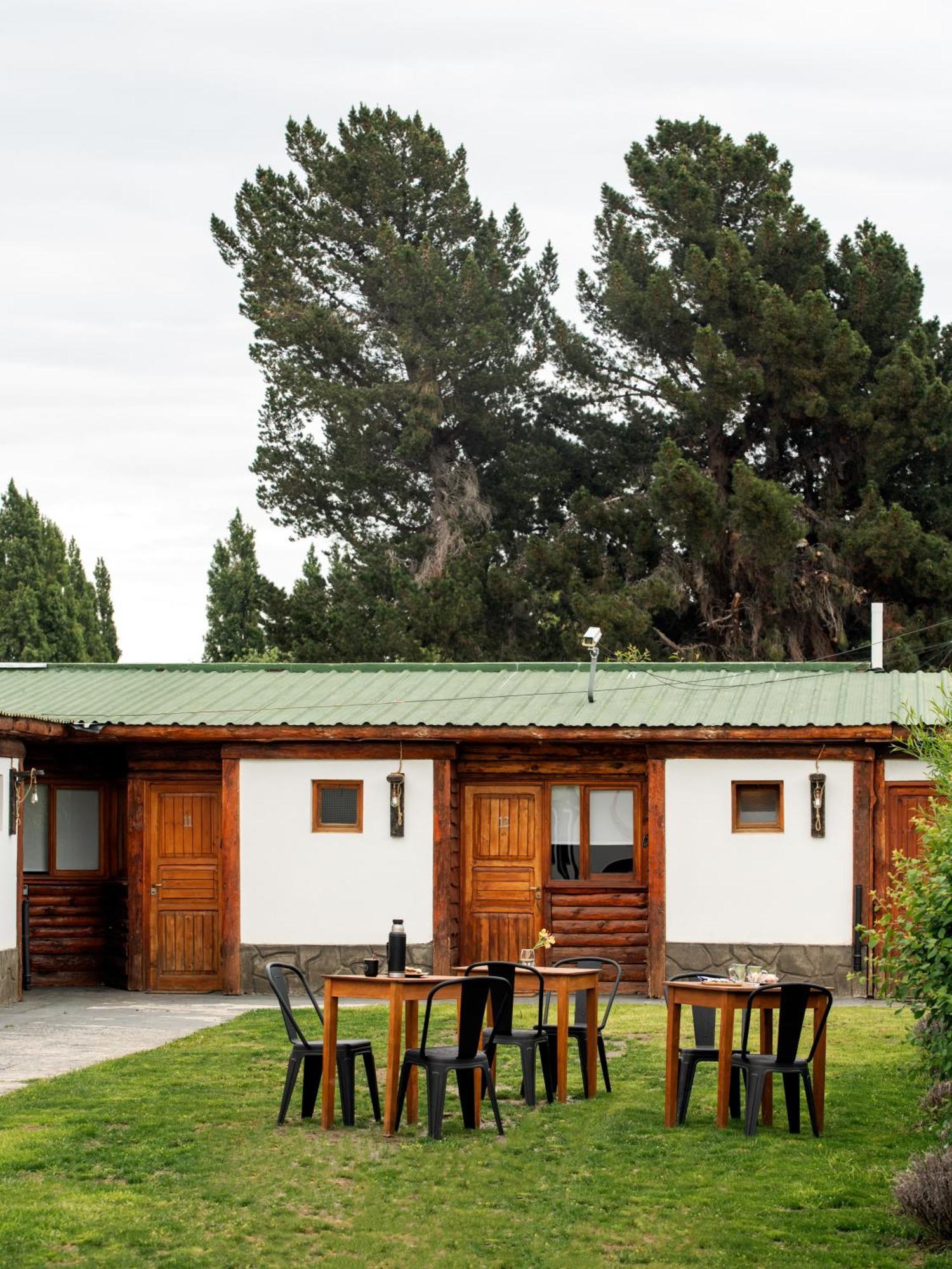 Oliva Hosteria Y Apart El Calafate Zewnętrze zdjęcie