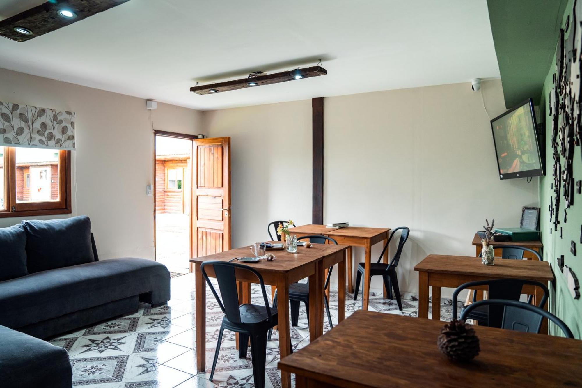 Oliva Hosteria Y Apart El Calafate Zewnętrze zdjęcie